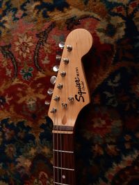 Squier Stratocaster Mini Black (3)