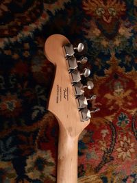 Squier Stratocaster Mini Black (4)