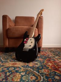 Squier Hello Kitty Stratocaster (7)